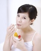 <b>为什么脸上的皱纹会那么多</b>