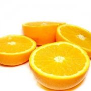 <b>针对熟女美眉的眼部饮食保养品</b>