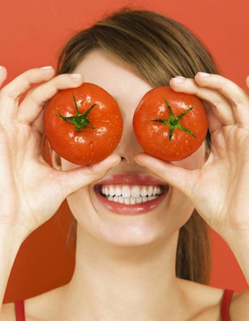 如何护理眼部熊猫眼